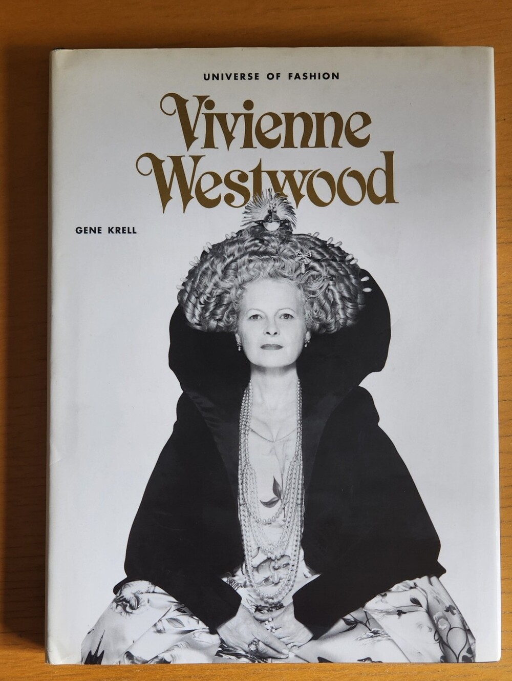 Assouline – Vivienne Westwood Universe of Fashion  (1998)